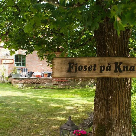 Fjoset Pa Knardal *